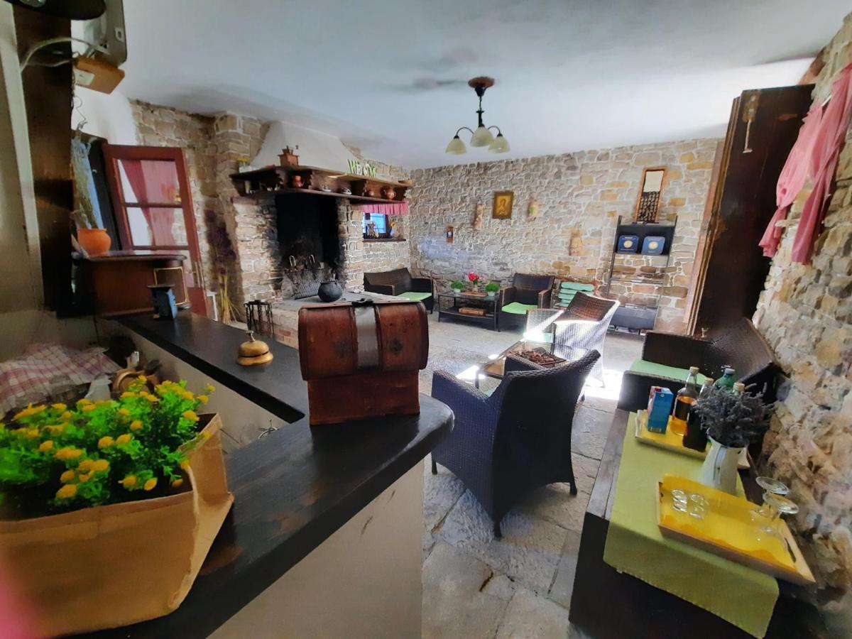 Bed & Breakfast Antico Motovun Bagian luar foto