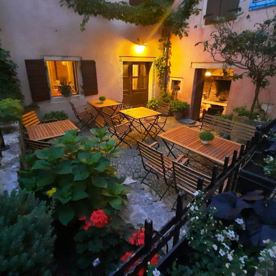 Bed & Breakfast Antico Motovun Bagian luar foto