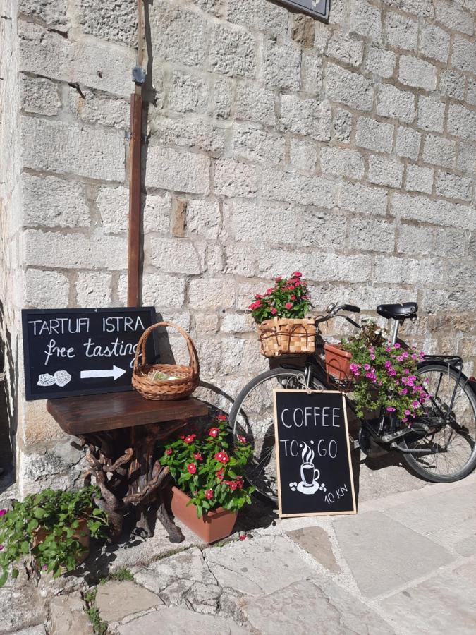 Bed & Breakfast Antico Motovun Bagian luar foto